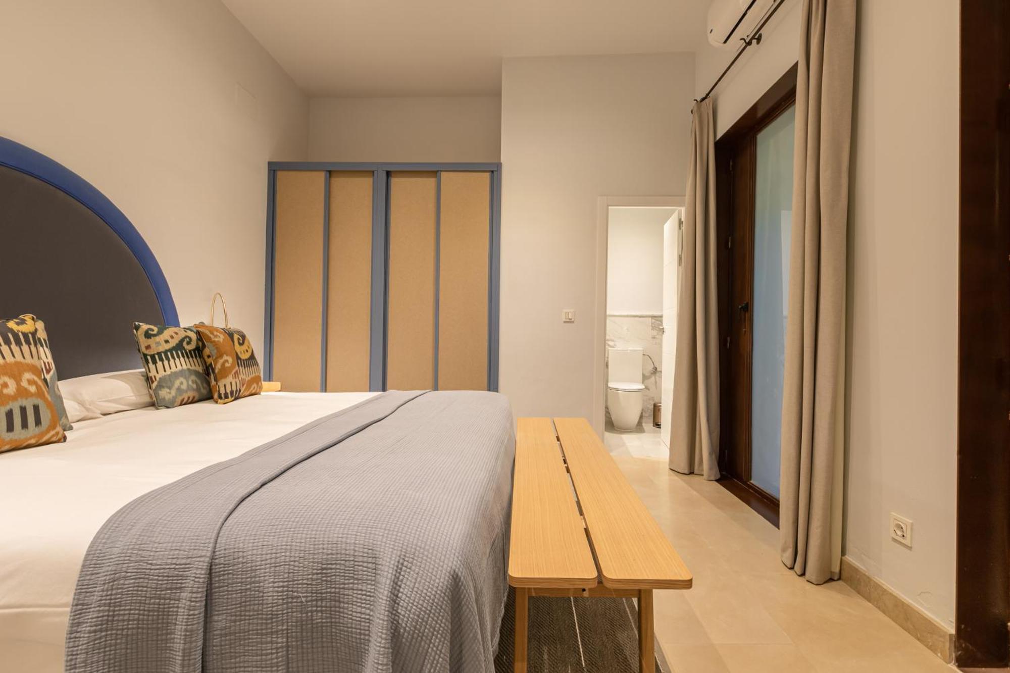 Angeles 6- Giralda Luxury By Valcambre Apartment Seville Room photo