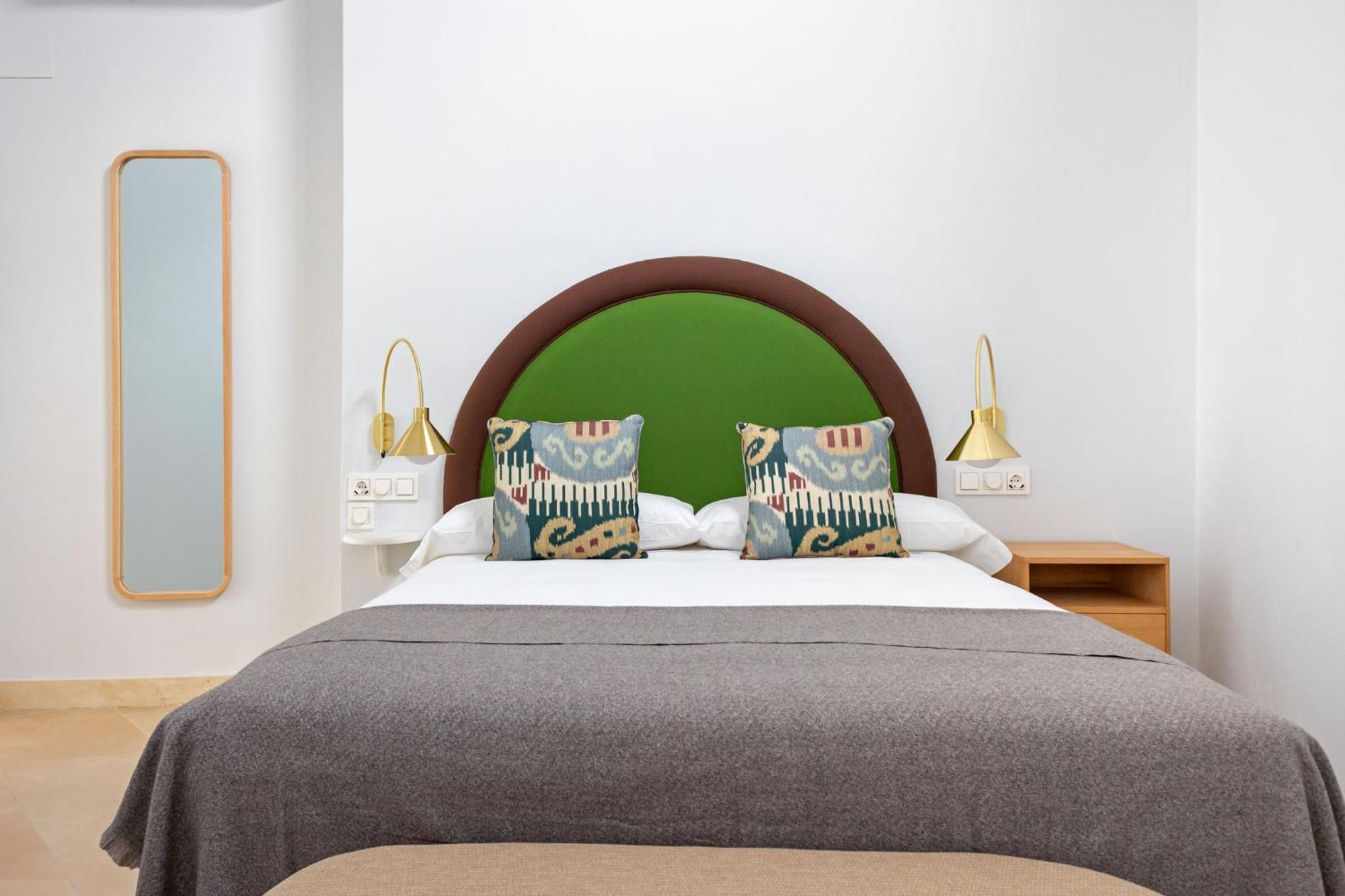 Angeles 6- Giralda Luxury By Valcambre Apartment Seville Room photo